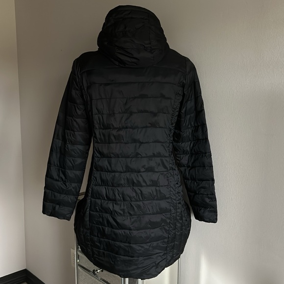 32 Degrees | Womens Ultra Light Puffer Jacket w/ Faux Fur Lined Hood - Size L/XL - Picture 7 of 15